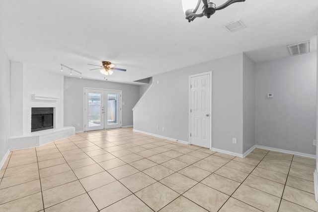 2003 Country Village Boulevard B, Humble, TX 77338