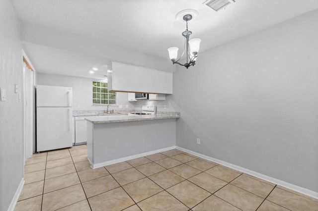 2003 Country Village Boulevard B, Humble, TX 77338