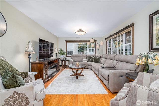 4545 Steamboat Island Road NW, Olympia, WA 98502