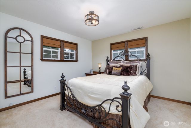 4545 Steamboat Island Road NW, Olympia, WA 98502