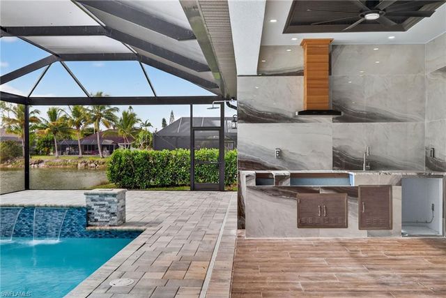 10318 St Patrick LN, Bonita Springs, FL 34135