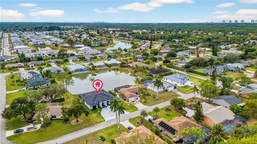 10318 St Patrick LN, BONITA SPRINGS, FL 34135 — photo 2