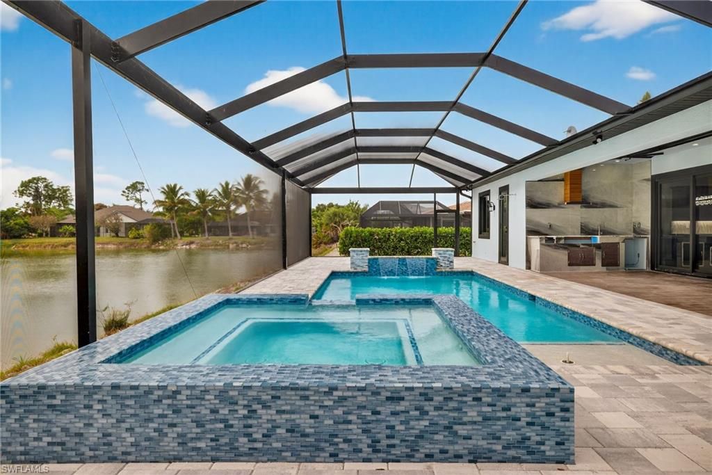 10318 St Patrick LN, BONITA SPRINGS, FL 34135 — photo 4