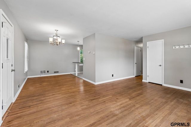 7704 Lafayette Avenue, Omaha, NE 68114