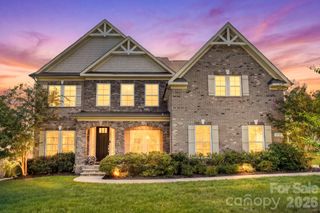 2028 Perry Pond Drive, Waxhaw, NC 28173