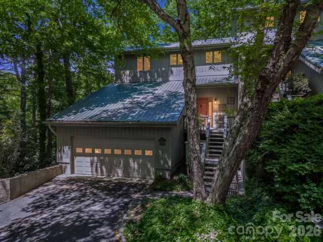 135 Mountain Village Boulevard 2005, Lake Lure, NC 28746