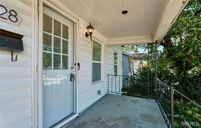 3328 Marvin Avenue, St Louis, MO 63114