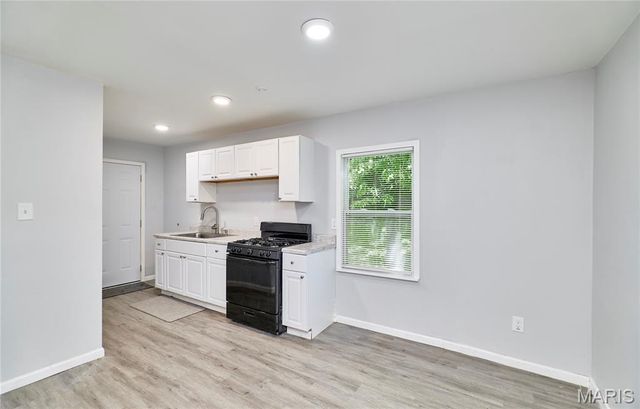 3328 Marvin Avenue, St Louis, MO 63114