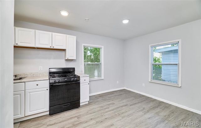 3328 Marvin Avenue, St Louis, MO 63114