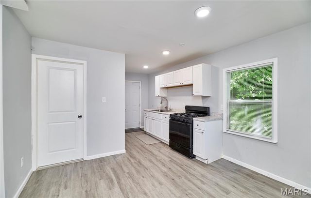 3328 Marvin Avenue, St Louis, MO 63114