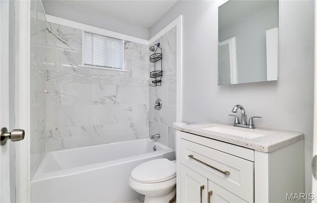 3328 Marvin Avenue, St Louis, MO 63114