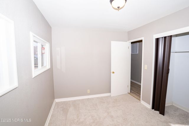 1582 S Clinton Street, Defiance, OH 43512