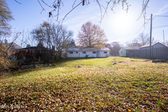 1582 S Clinton Street, Defiance, OH 43512