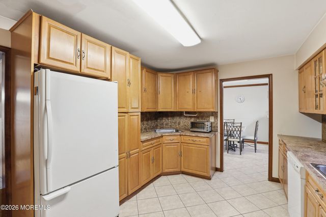 1152 Tiffany Lane, Lakewood, NJ 08701