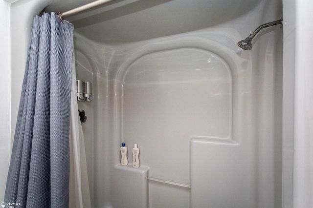 1380 Pratt Drive, Lapeer, MI 48446