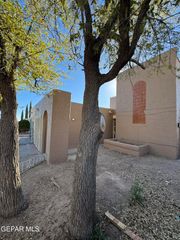 943 Montera Road, El Paso, TX 79907