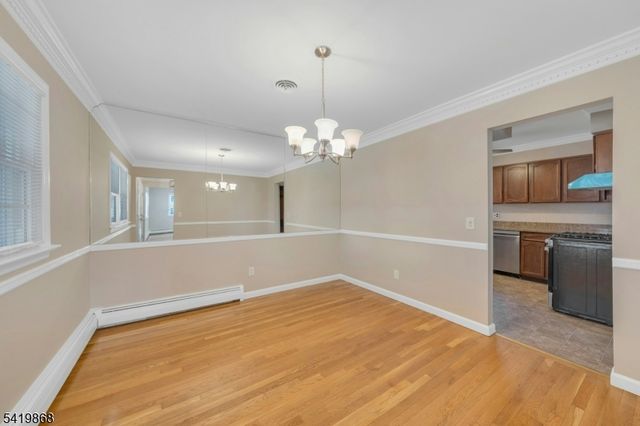 366 Valley View Ave, Paramus Boro, NJ 07652