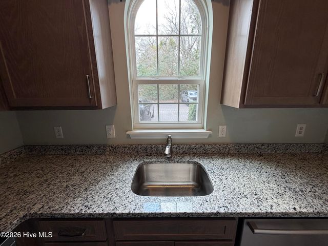 4220 Wilshire Boulevard, Wilmington, NC 28403