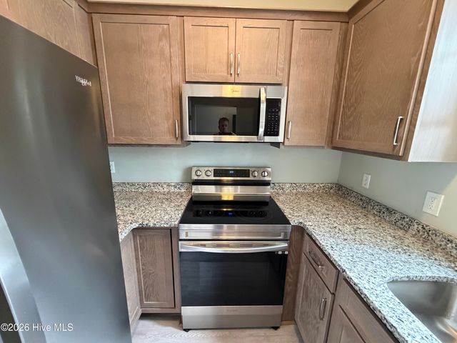 4220 Wilshire Boulevard, Wilmington, NC 28403