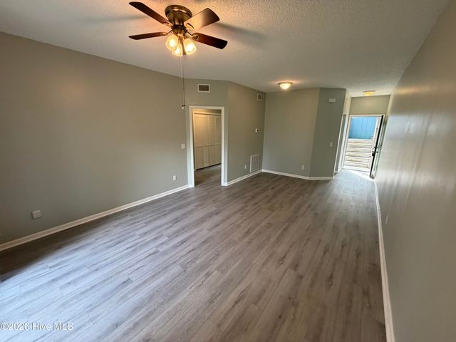 4220 Wilshire Boulevard, Wilmington, NC 28403