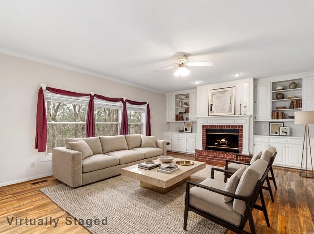 29 Barcelona Way, Hot Springs Village, AR 71909