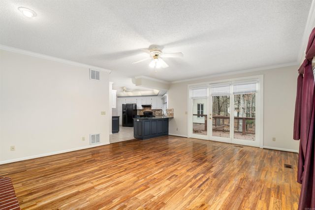 29 Barcelona Way, Hot Springs Village, AR 71909