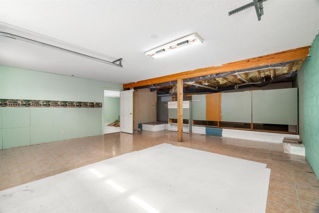 29 Barcelona Way, Hot Springs Village, AR 71909