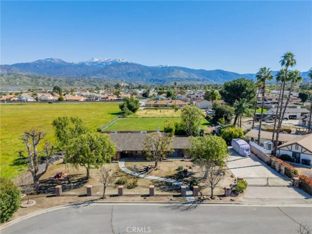 772 Smith, Hemet, CA 92544