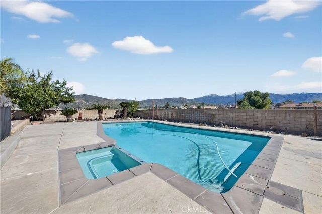 772 Smith, Hemet, CA 92544