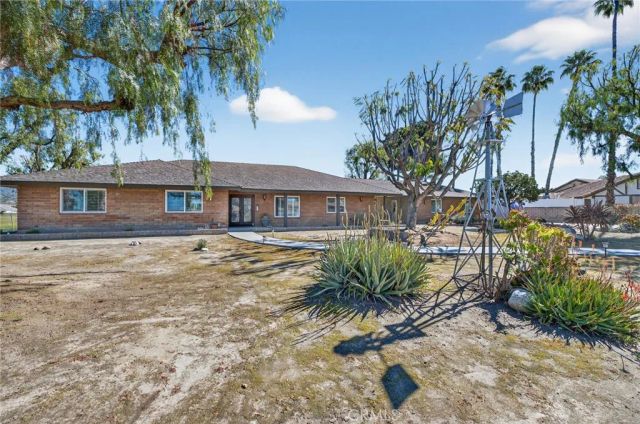 772 Smith, Hemet, CA 92544