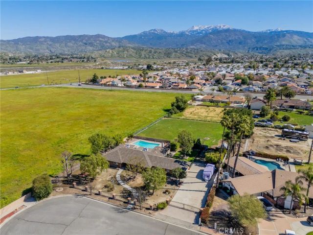 772 Smith, Hemet, CA 92544