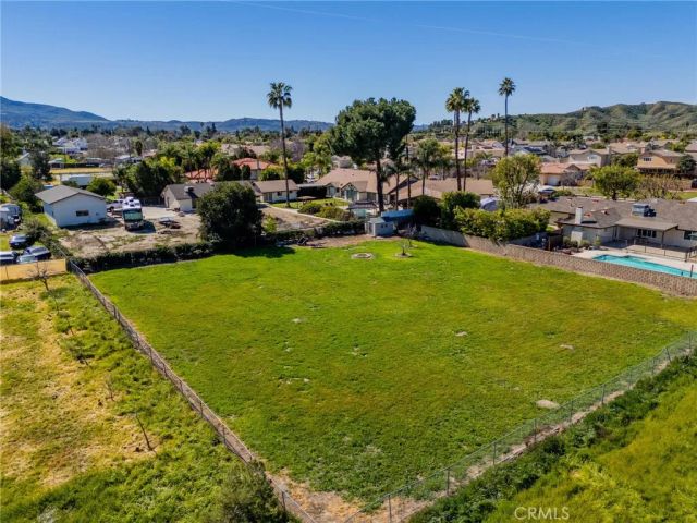 772 Smith, Hemet, CA 92544