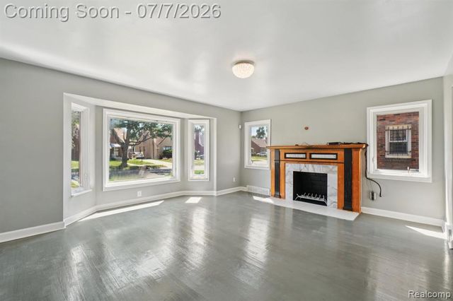 19211 Birwood Street, Detroit, MI 48221