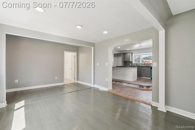 19211 Birwood Street, Detroit, MI 48221