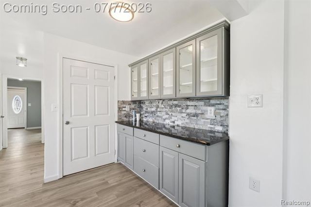 19211 Birwood Street, Detroit, MI 48221