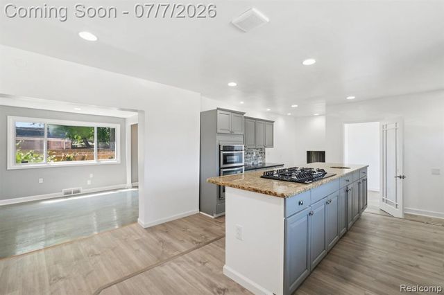 19211 Birwood Street, Detroit, MI 48221