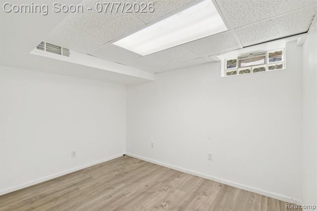 19211 Birwood Street, Detroit, MI 48221