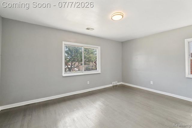 19211 Birwood Street, Detroit, MI 48221