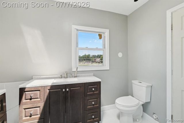 19211 Birwood Street, Detroit, MI 48221
