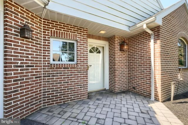 1319 HILLCROFT LN, York, PA 17403