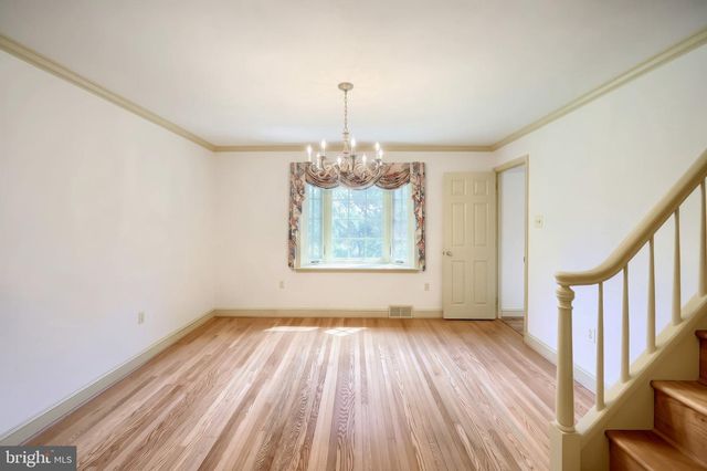 1319 HILLCROFT LN, York, PA 17403