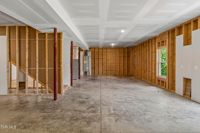 285 Warrior Drive, Kingsport, TN 37663