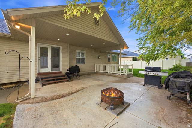 652 N 2750 W, West Point, UT 84015