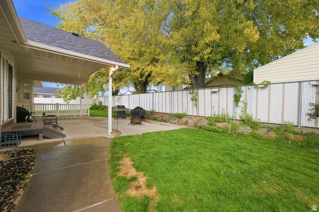 652 N 2750 W, West Point, UT 84015