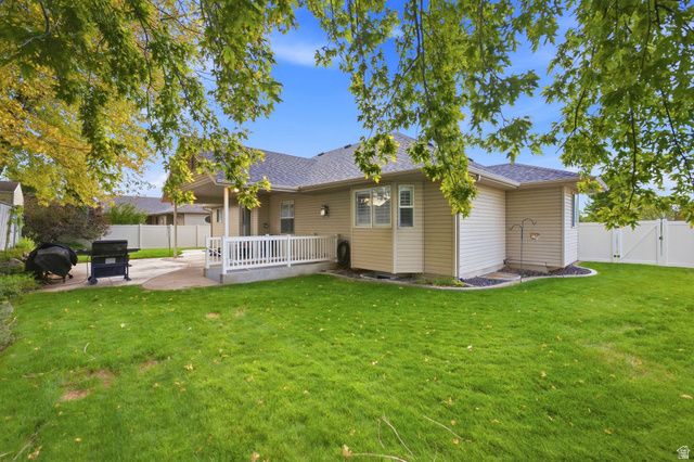 652 N 2750 W, West Point, UT 84015