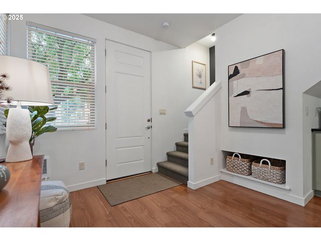 4303 Se DIVISION St, Portland, OR 97206