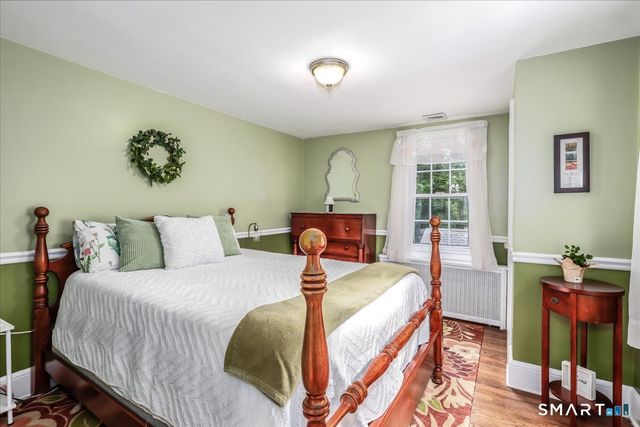 10 North Beech Tree Road, Brookfield, CT 06804