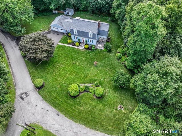 10 North Beech Tree Road, Brookfield, CT 06804