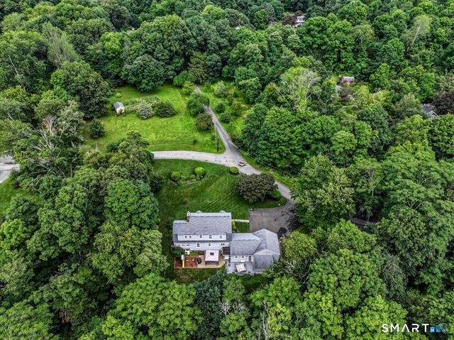 10 North Beech Tree Road, Brookfield, CT 06804