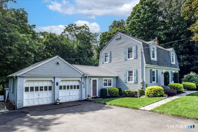 10 North Beech Tree Road, Brookfield, CT 06804